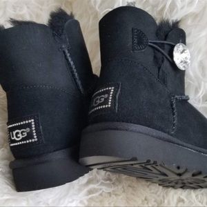 ugg bling mini boot black size 8